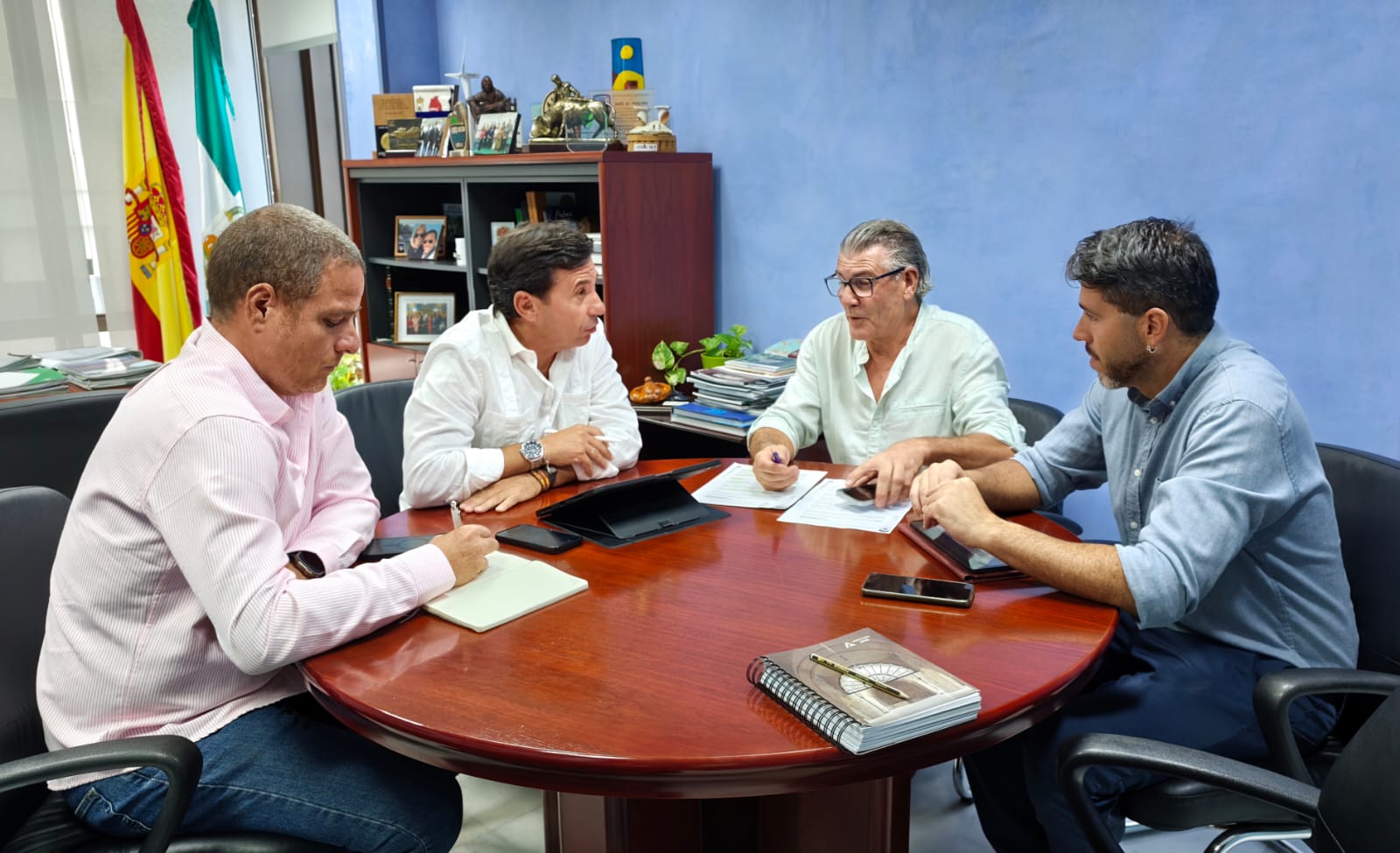 Reunión del Ayuntamiento de Tesorillo con la Subdelegación del Gobierno.